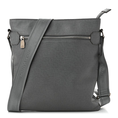 Louis Vuitton Taiga Sasha Messenger Glacier 1 of 14