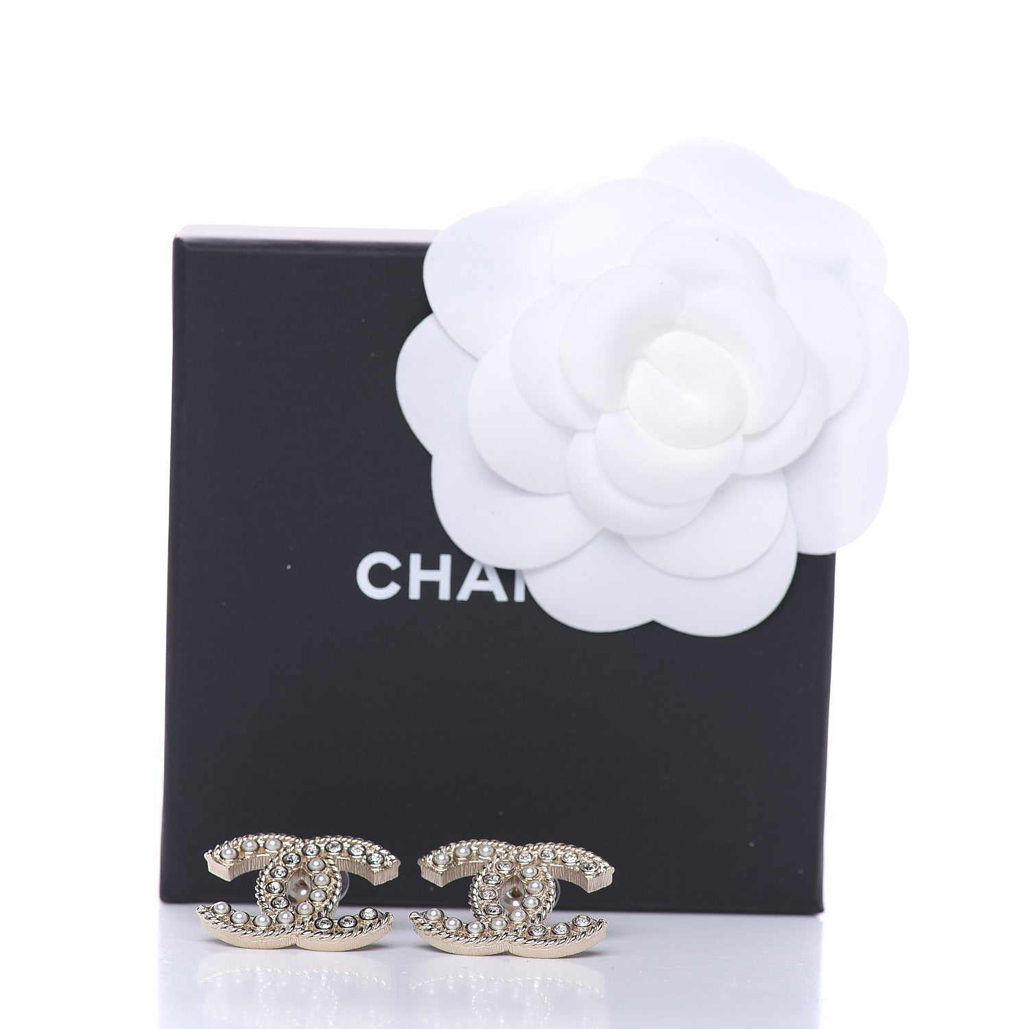 Chanel Pearl Crystal April In Paris CC Earrings Light Gold 5 of 5