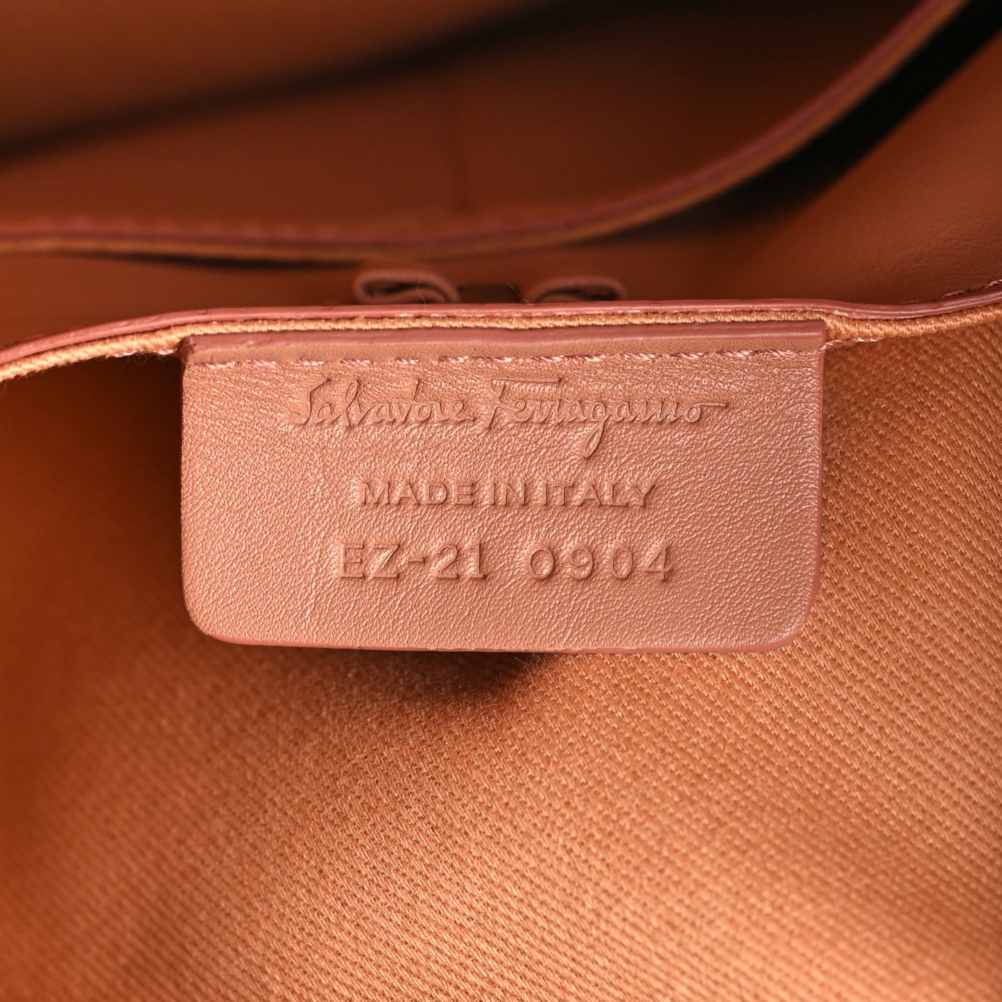 Calfskin Viva Bow Tote New Blush