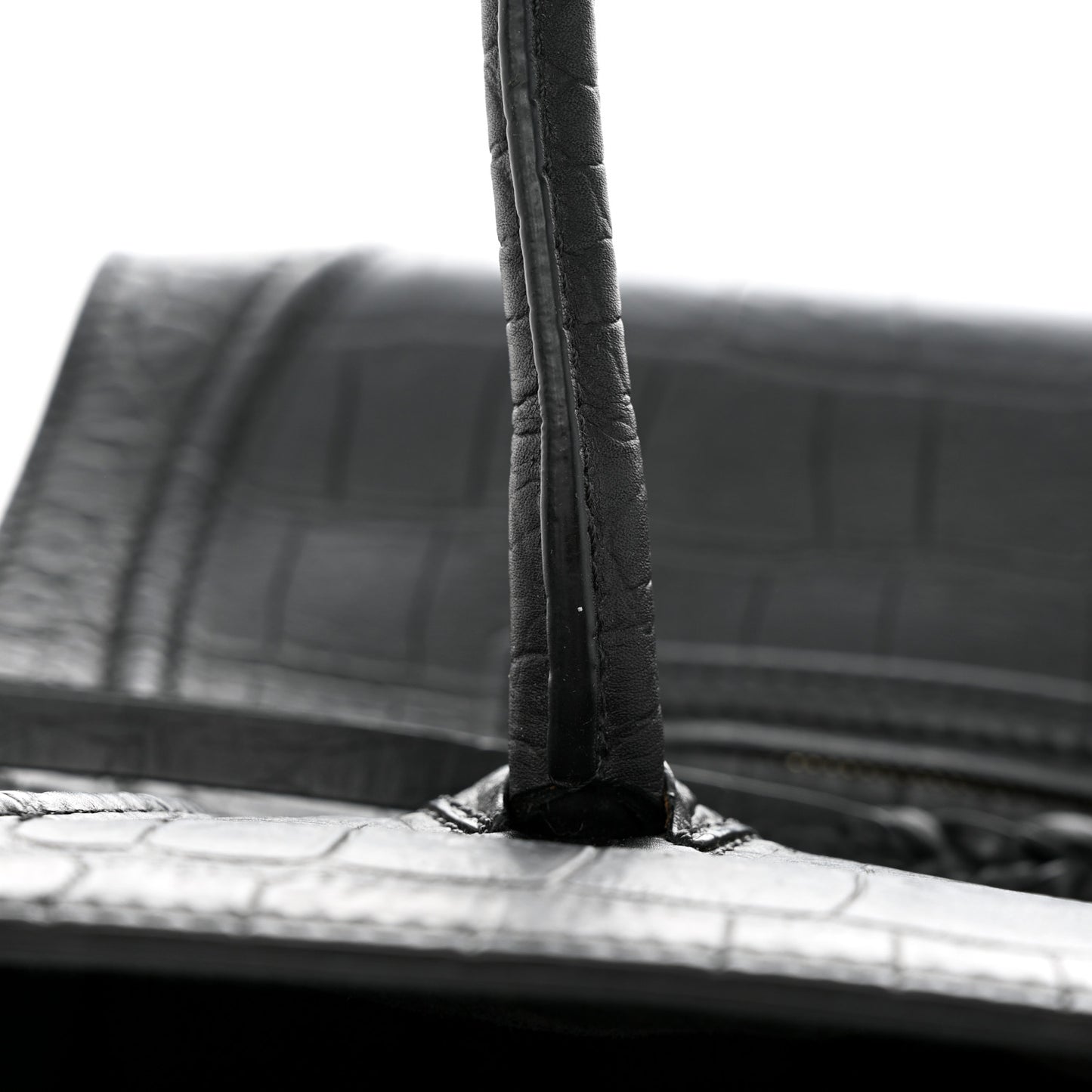 Calfskin Crocodile Embossed Medium Phantom Luggage Black