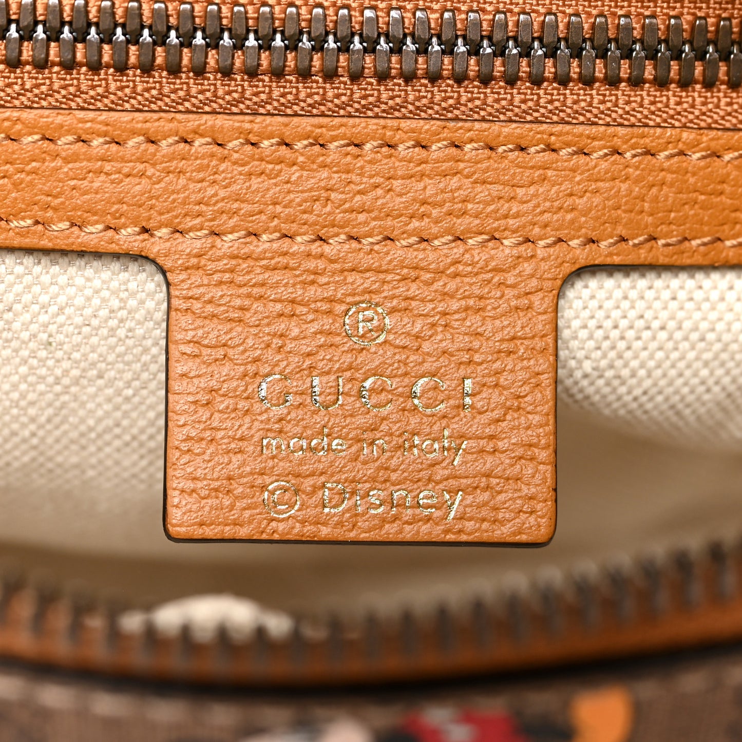 X DISNEY Mini Vintage GG Supreme Monogram Mickey Mouse Small Belt Bag 85 34 Beige Vintage Sun Oil