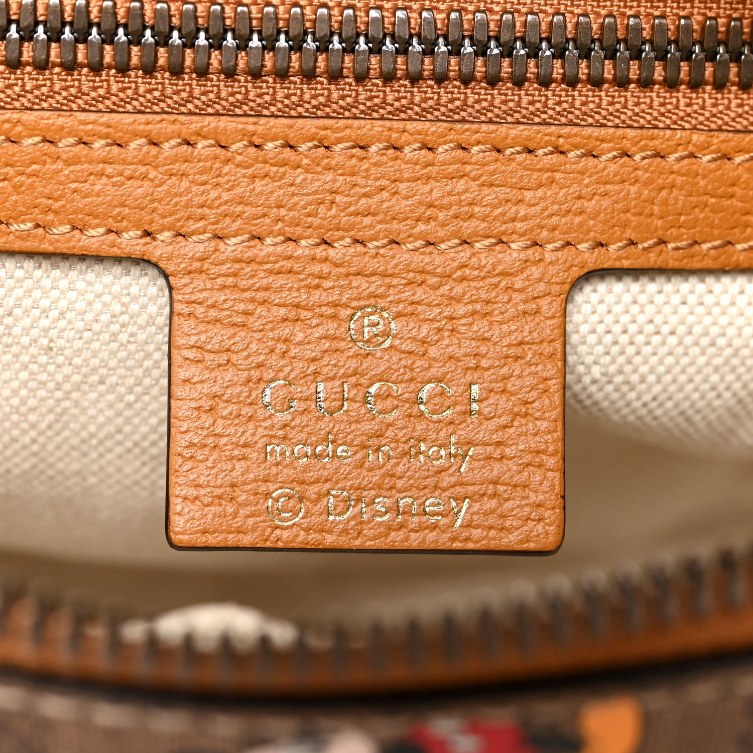 Gucci X DISNEY Mini Vintage GG Supreme Monogram Mickey Mouse Small Belt Bag 85 34 Beige Vintage Sun Oil 6 of 11
