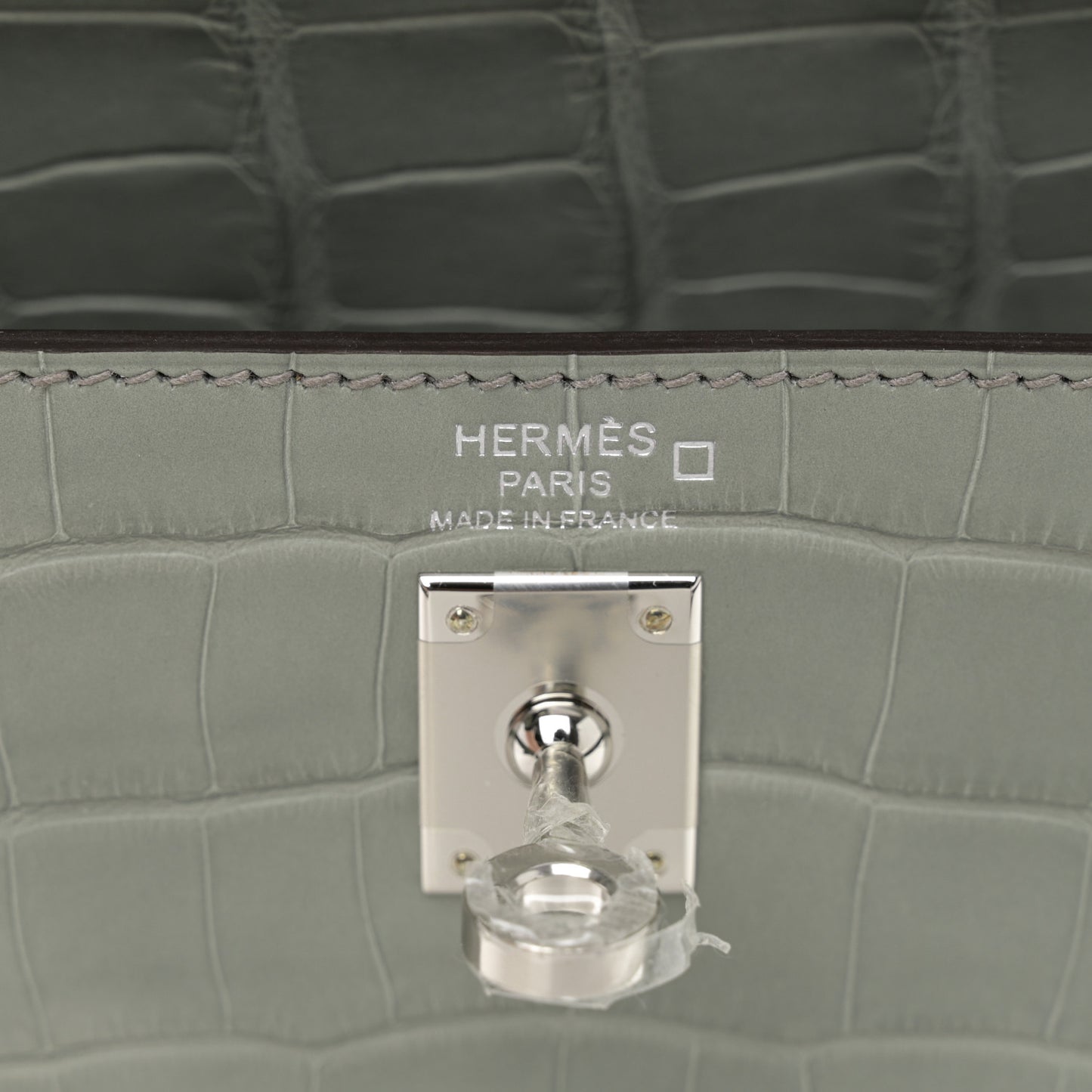 Matte Alligator Kelly Retourne 25 Gris Ciment