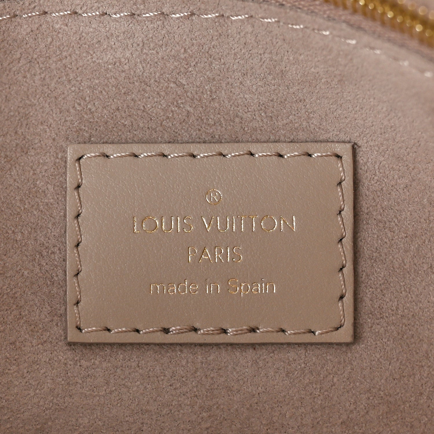 Louis Vuitton Mahina On My Side PM 6 of 9