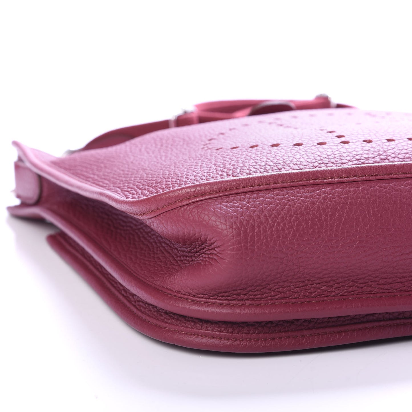 Taurillon Clemence Evelyne III PM Rubis