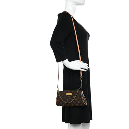 Louis Vuitton Monogram Eva Clutch 2 of 10