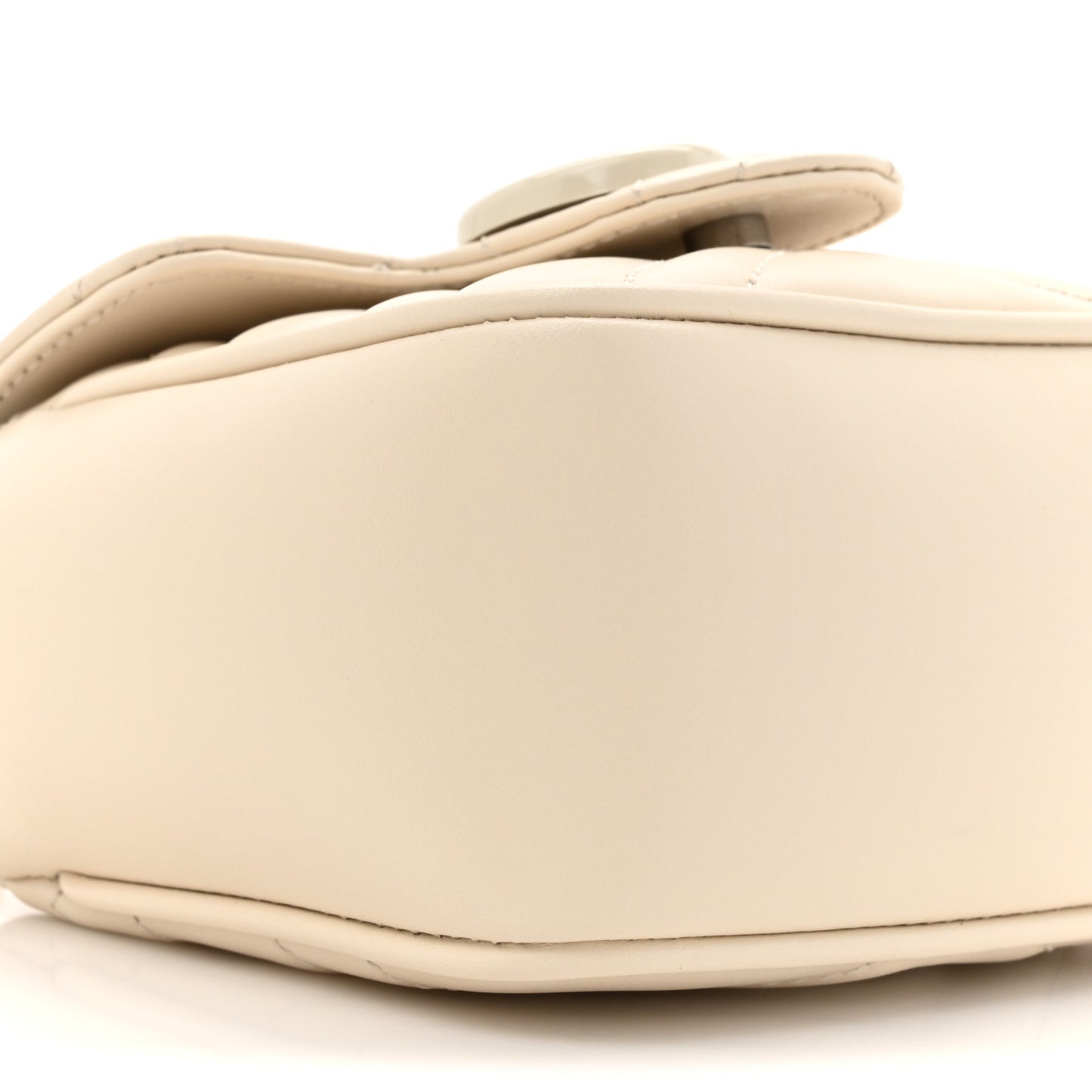 Calfskin Matelasse Monochrome GG Marmont Chain Mini Belt Bag Mystic White