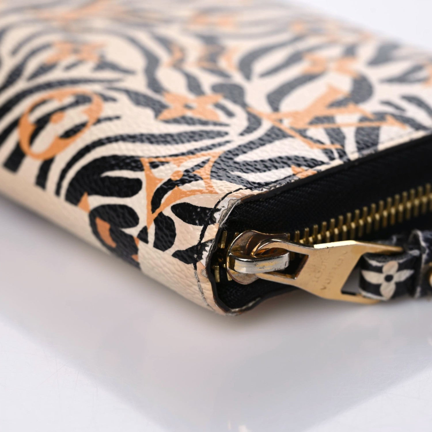 Louis Vuitton Monogram Giant Jungle Zippy Wallet Ivory 11 of 17