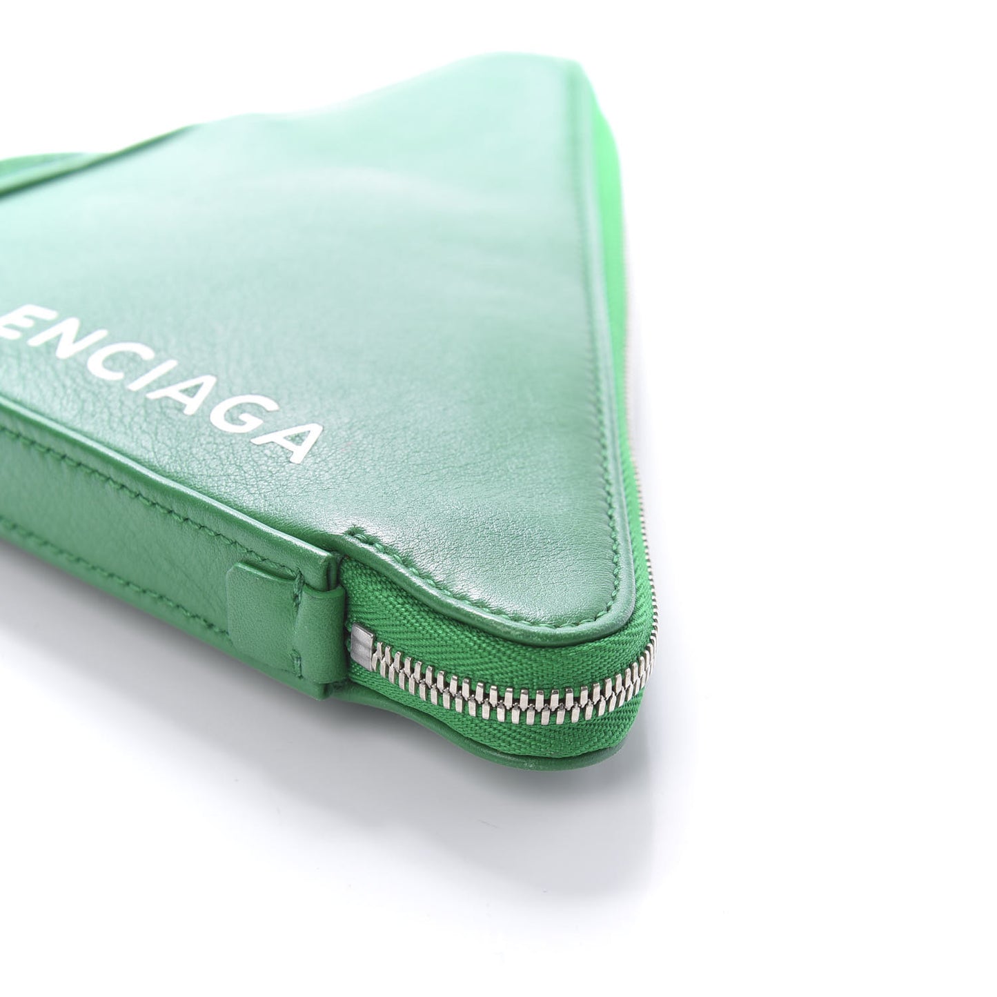 Shiny Day Calfskin Triangle Pouch S Vert Irlandais