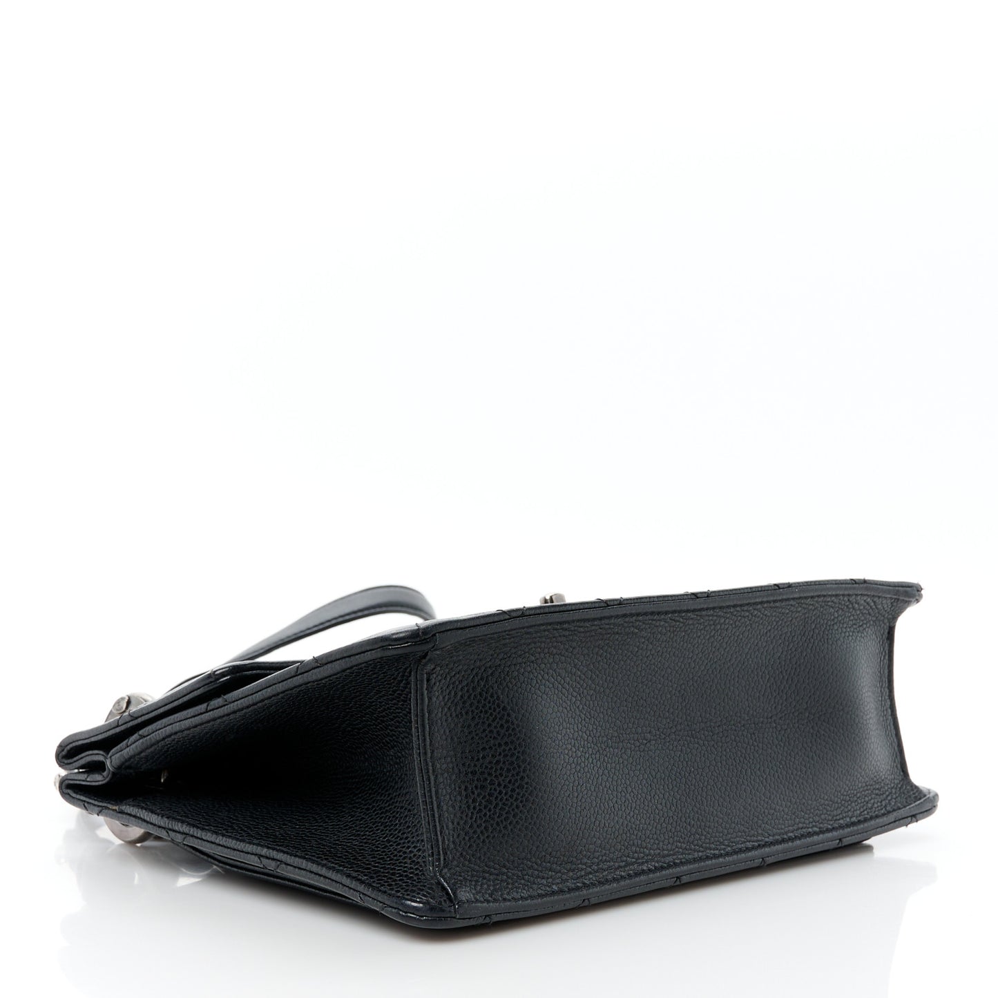 Caviar Quilted Medium Retro Class Flap Black