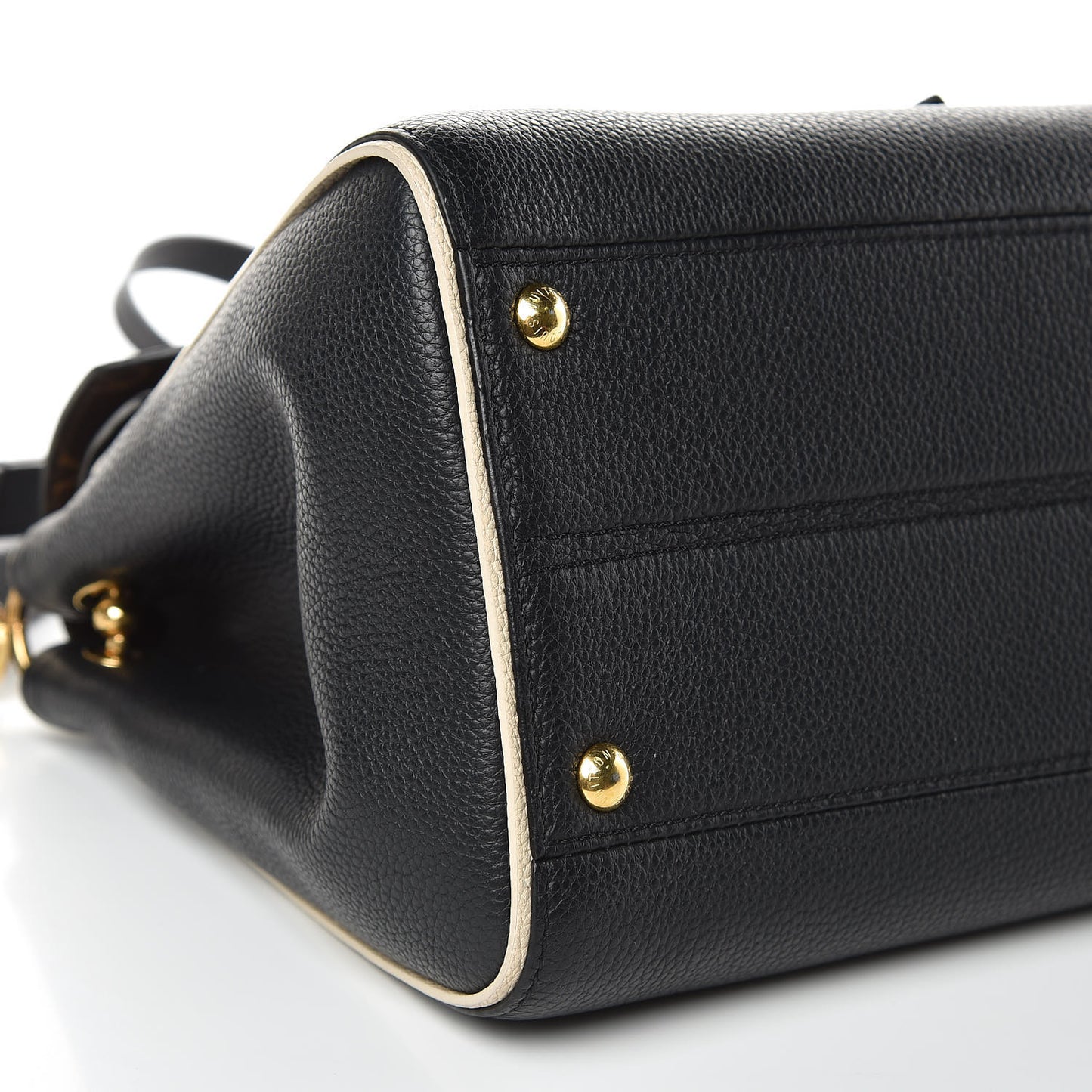 Monogram Double V Black