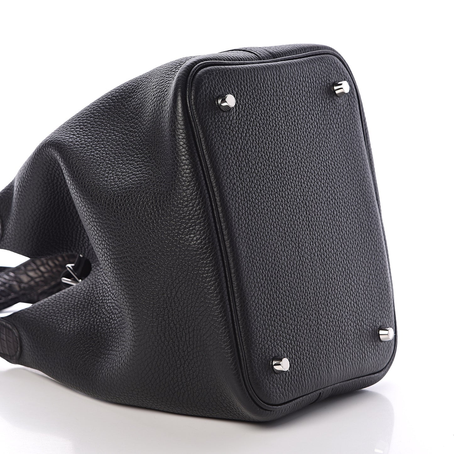 Taurillon Clemence Matte Alligator Picotin Lock Touch 22 MM Black