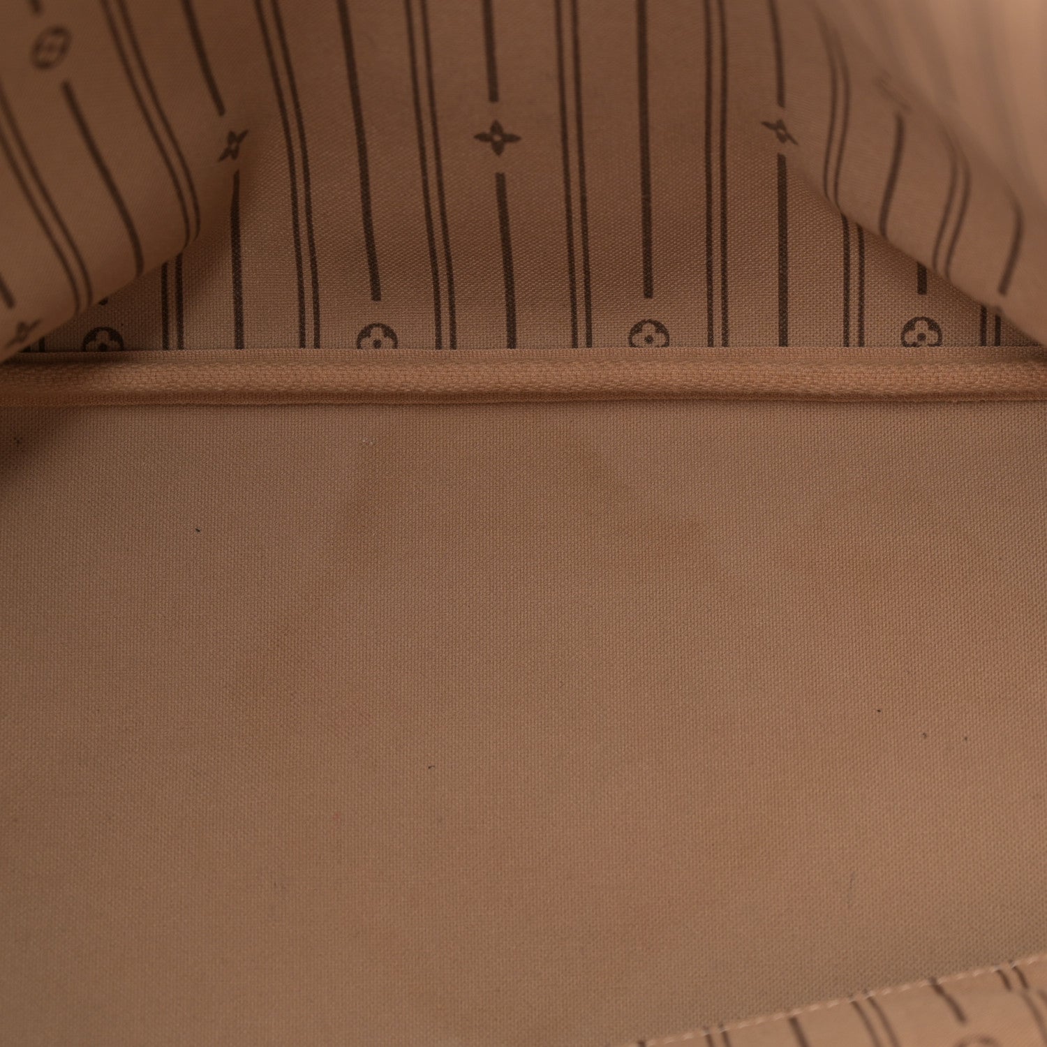 Louis Vuitton Monogram Neverfull MM 10 of 12