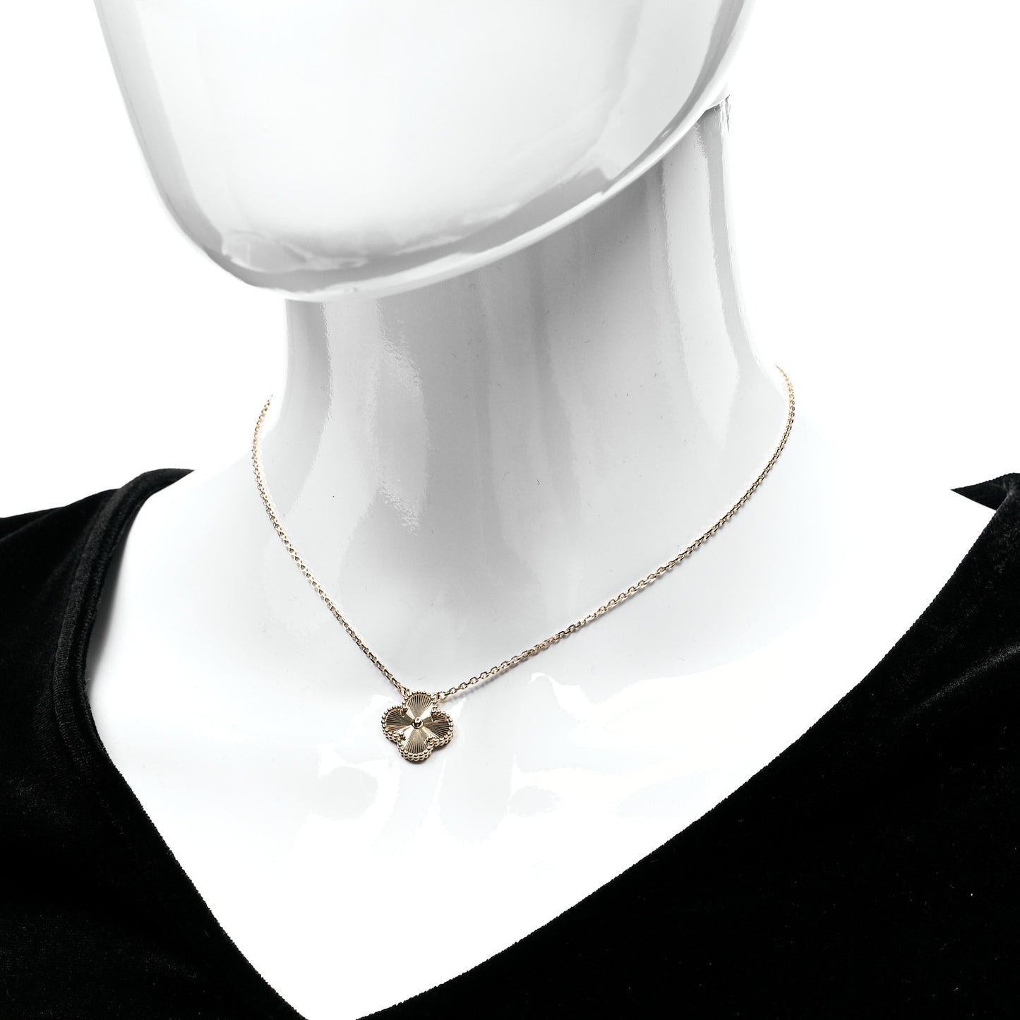 18K Yellow Gold Guilloche Vintage Alhambra Pendant Necklace
