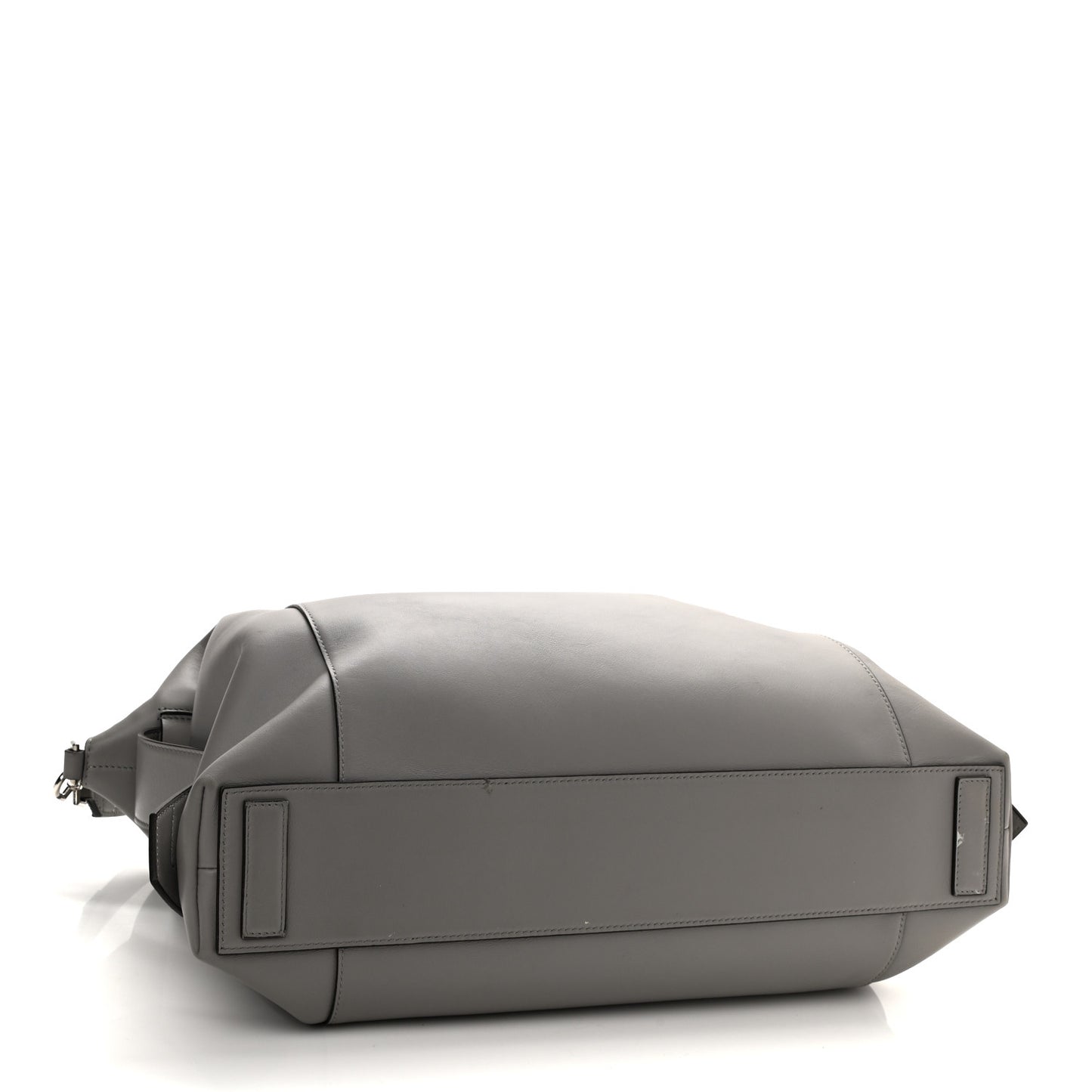 Smooth Calfskin Medium Soft Antigona Grey