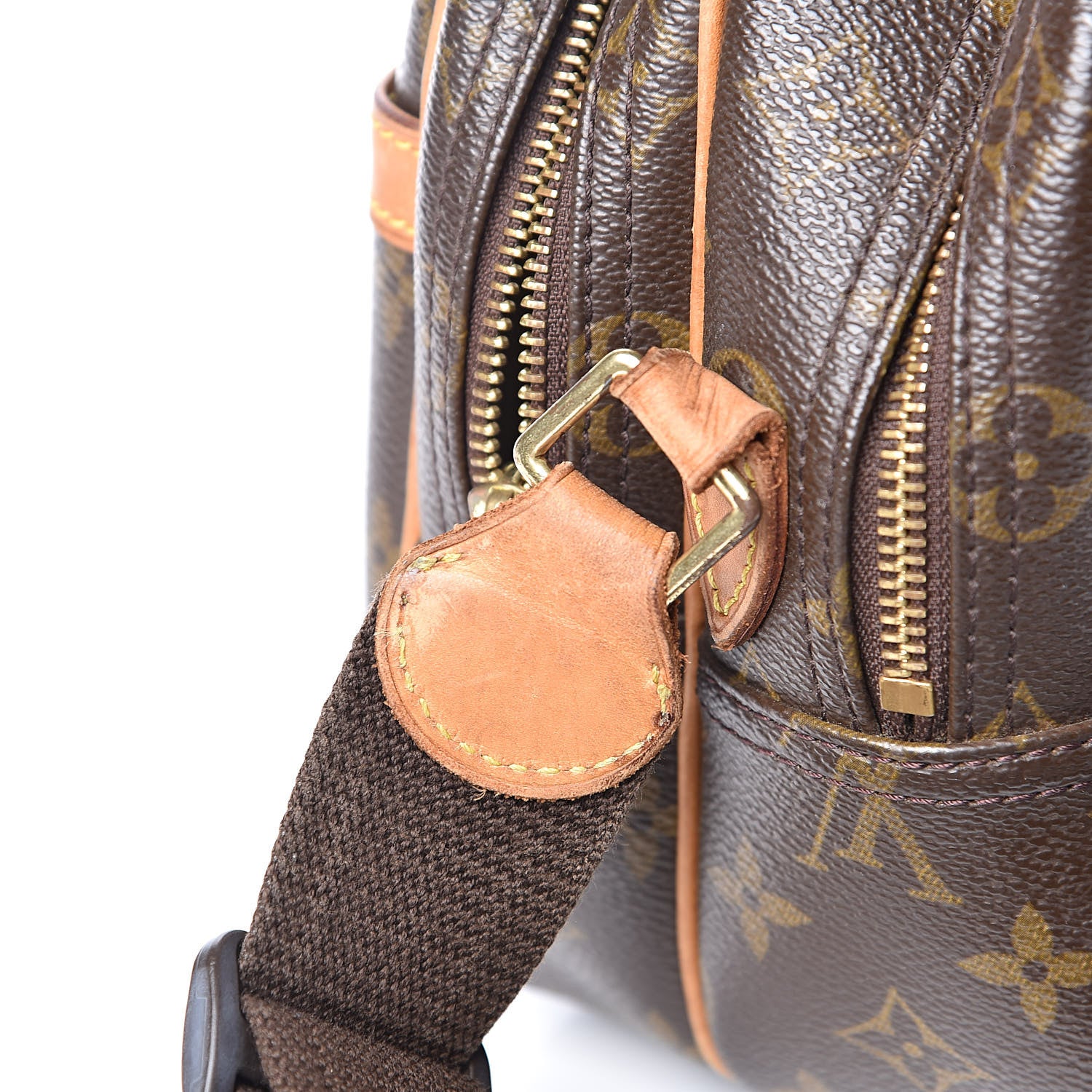 Louis Vuitton Monogram Reporter PM 9 of 14
