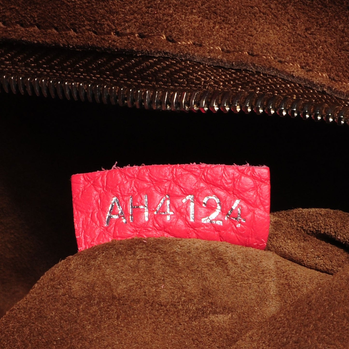 Cuir Taurillon Soft Lockit PM Rose Litchi