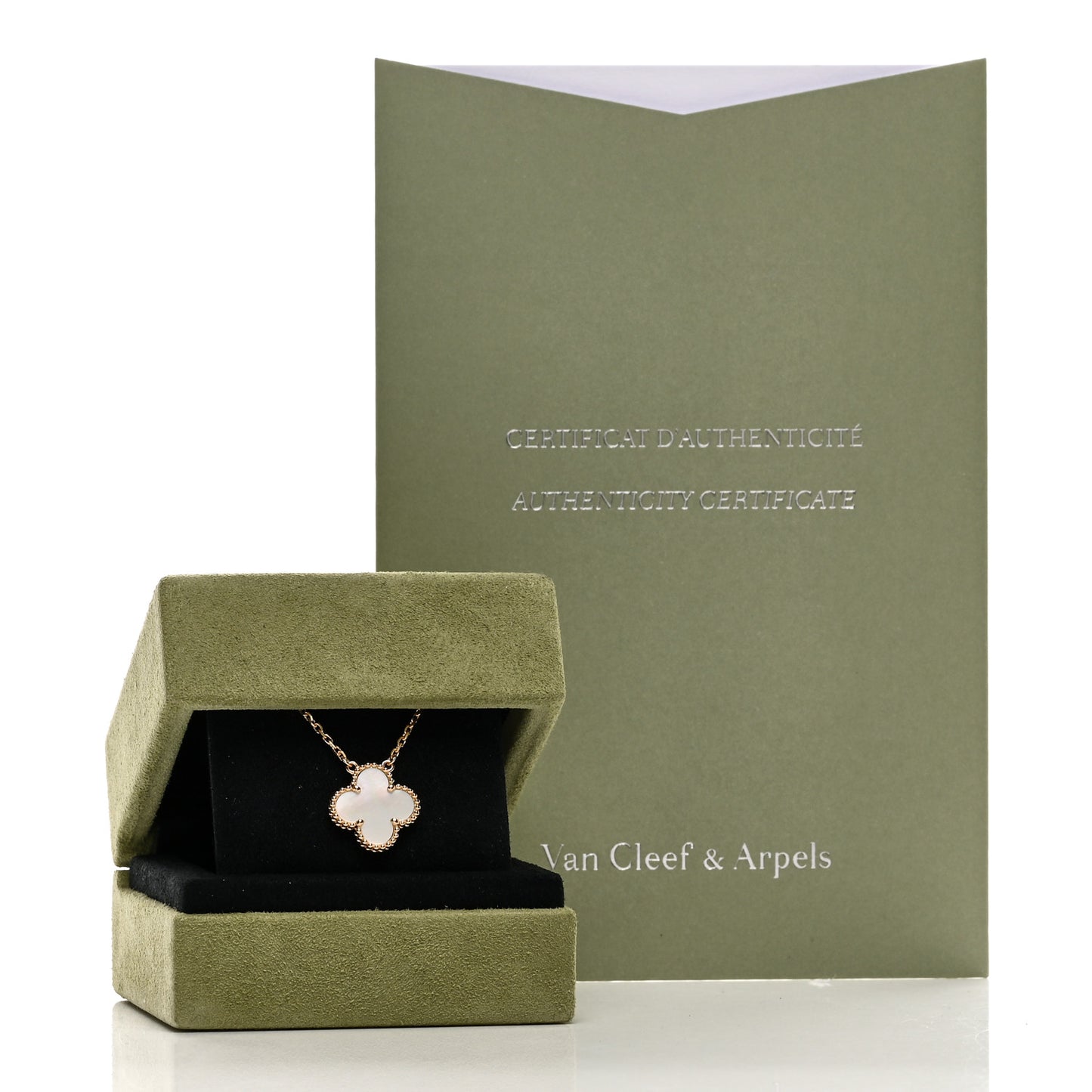 18K Yellow Gold Mother of Pearl Vintage Alhambra Pendant Necklace