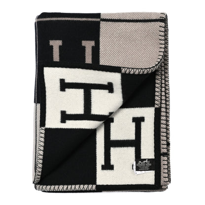 Hermes Wool Cashmere Avalon III Blanket Ecru Black 2 of 3