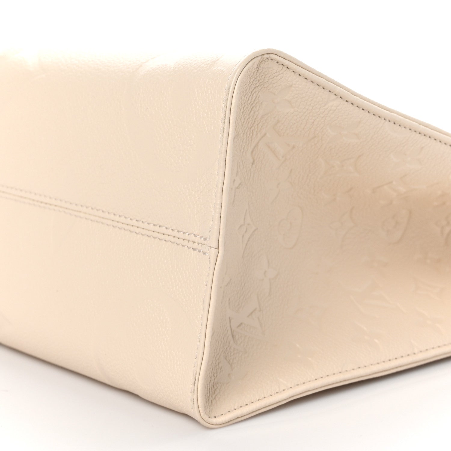 Louis Vuitton Empreinte Monogram Giant Onthego MM Creme 15 of 16