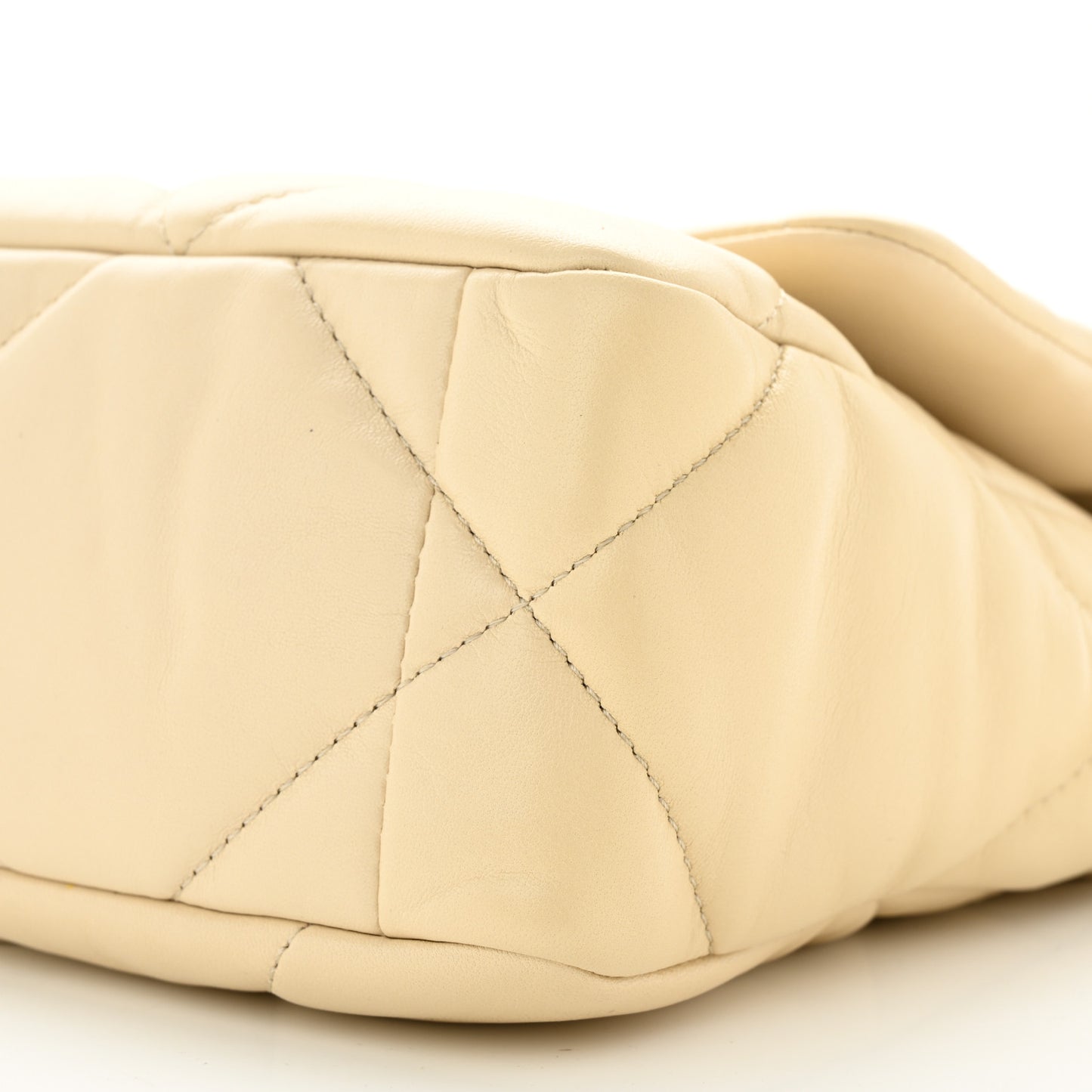 Lambskin Quilted Medium Chanel 19 Flap Beige
