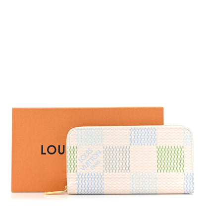 Louis Vuitton Damierlicious Zippy Wallet Pistachio Green 12 of 12