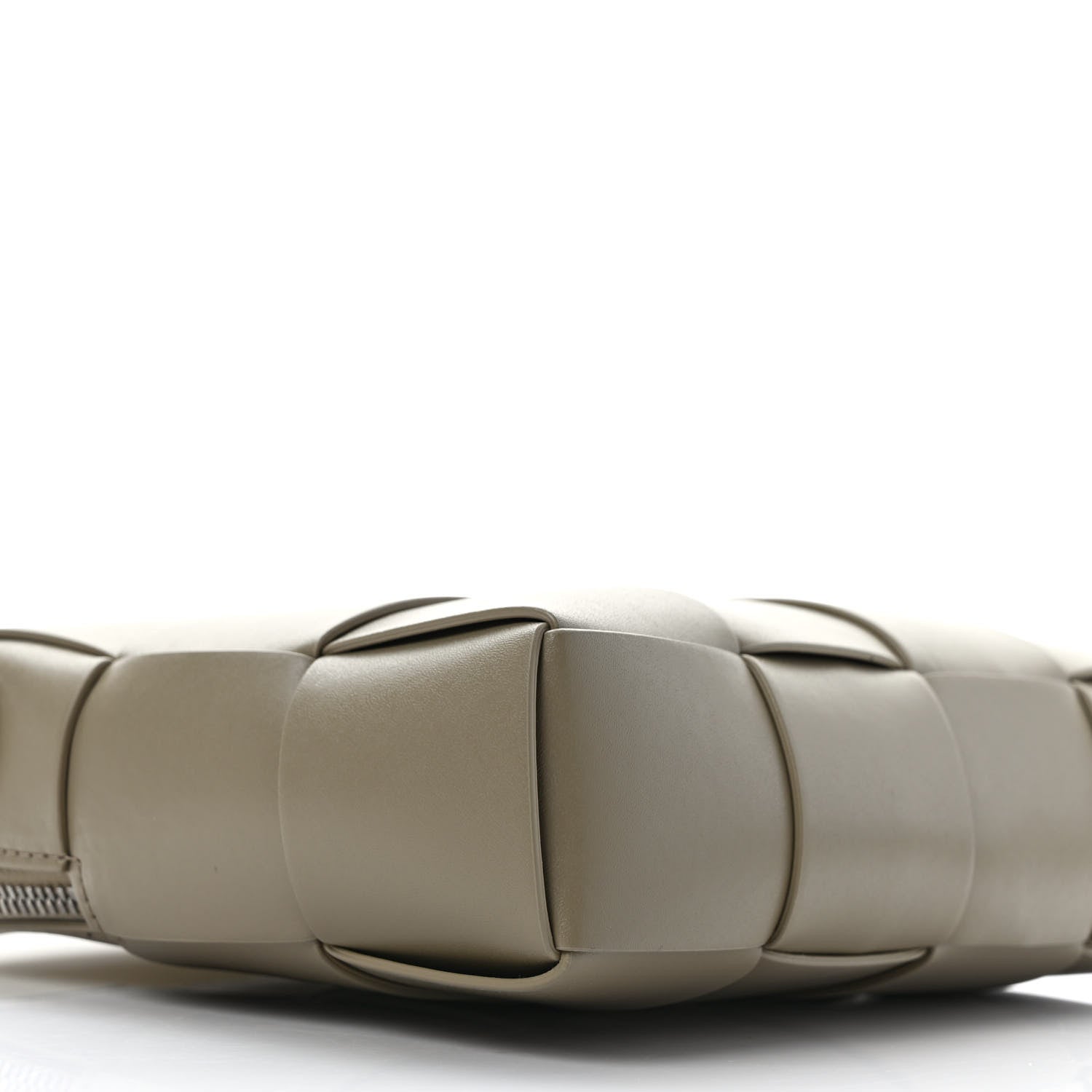 Bottega Veneta Lambskin Maxi Intrecciato Cassette Camera Bag Taupe 7 of 8