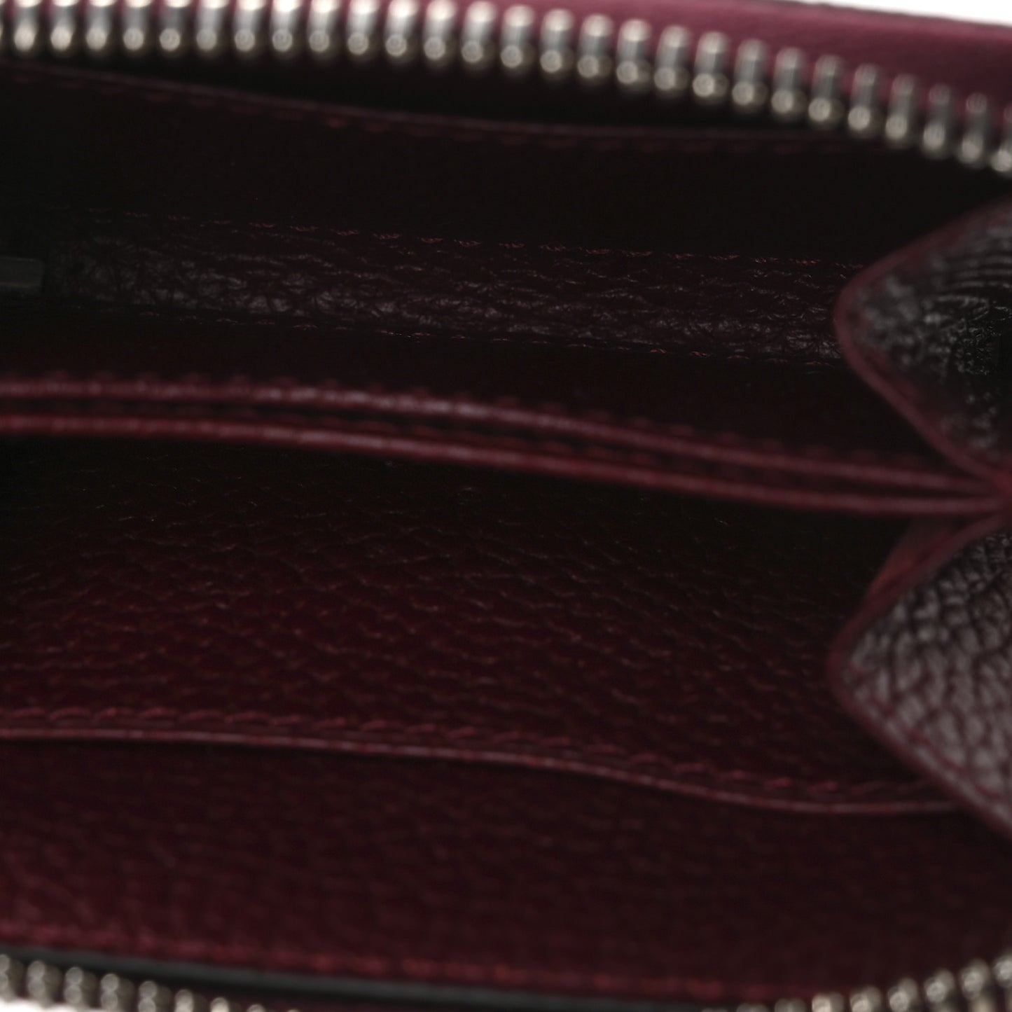 GG Supreme Shadow Zip Around Wallet Rosso Ancora Red