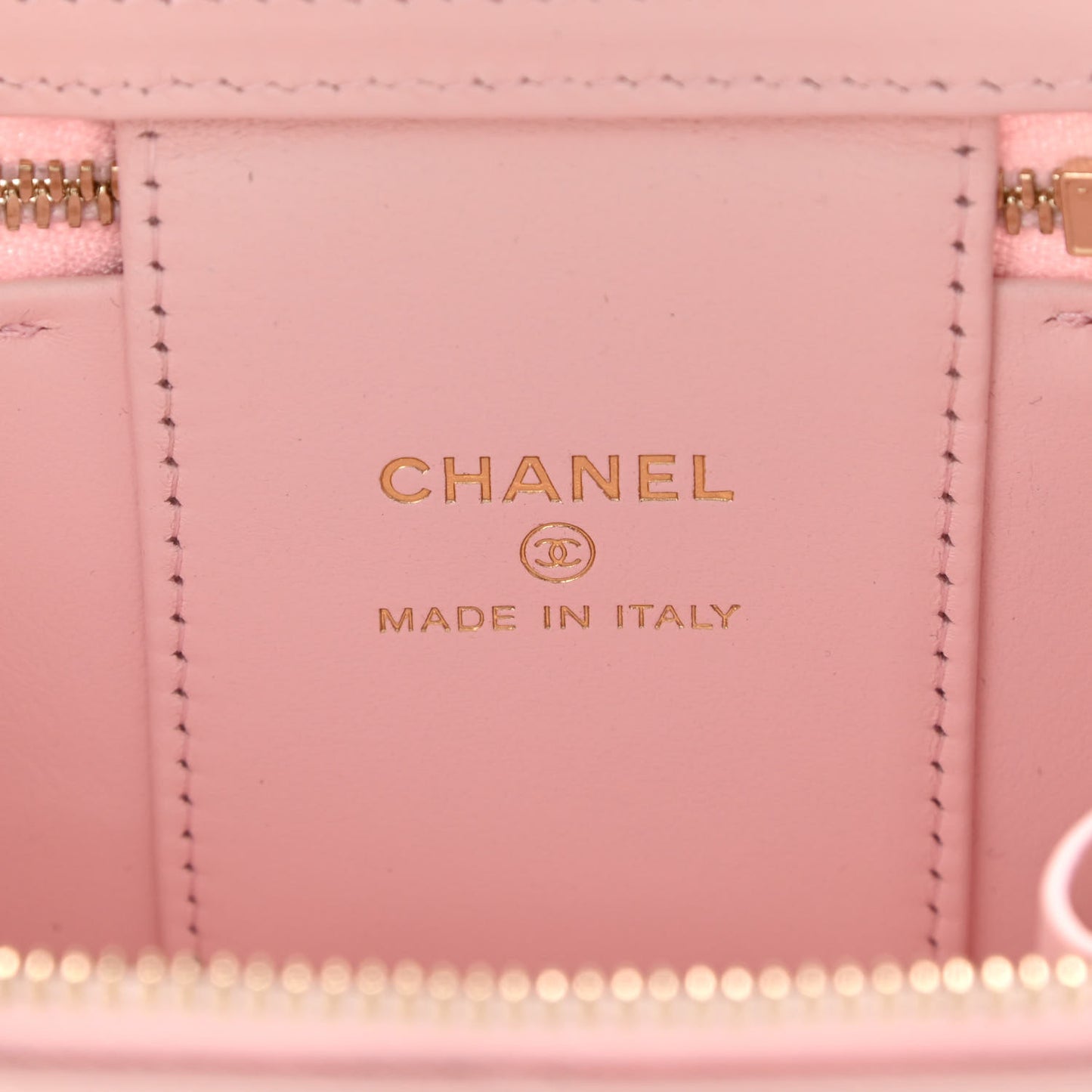 Caviar Quilted Mini Vanity Case With Chain Light Pink