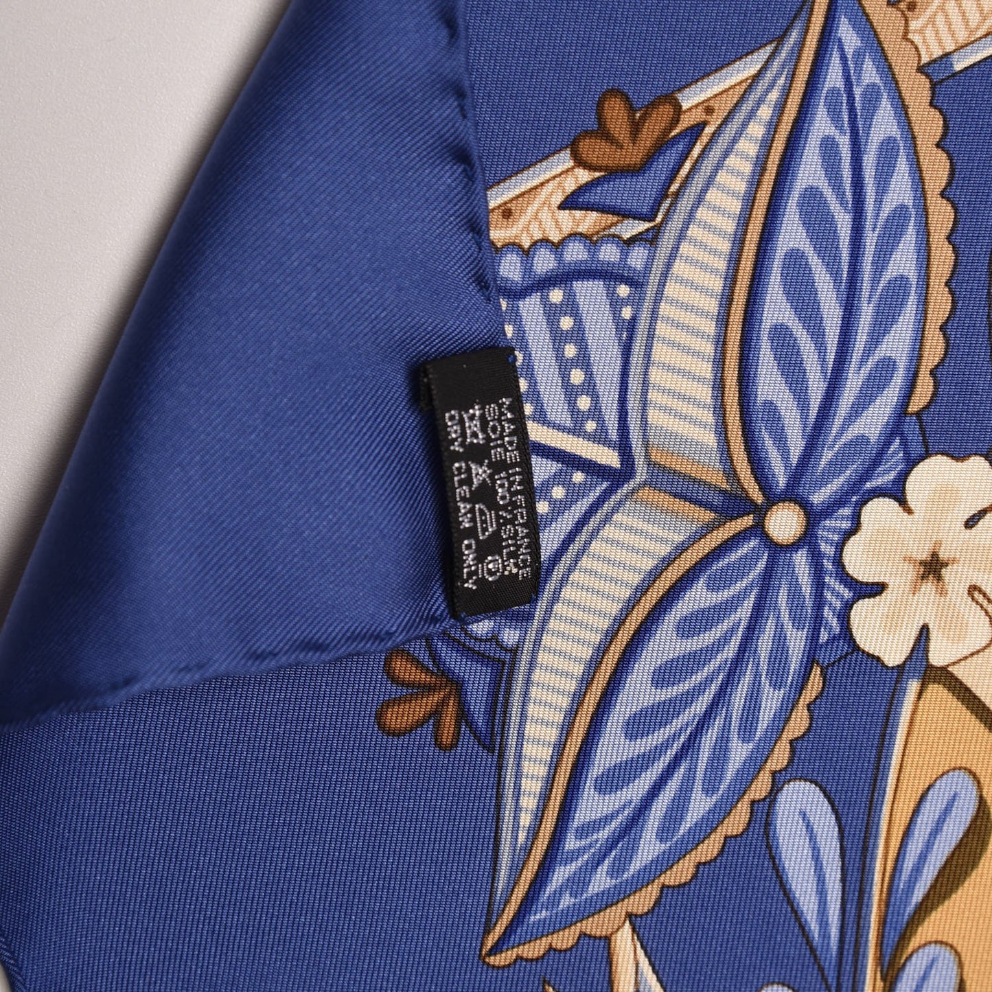 Silk Les Chants Scarf 90