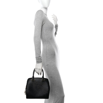 Louis Vuitton Epi Pont-Neuf Black 2 of 8