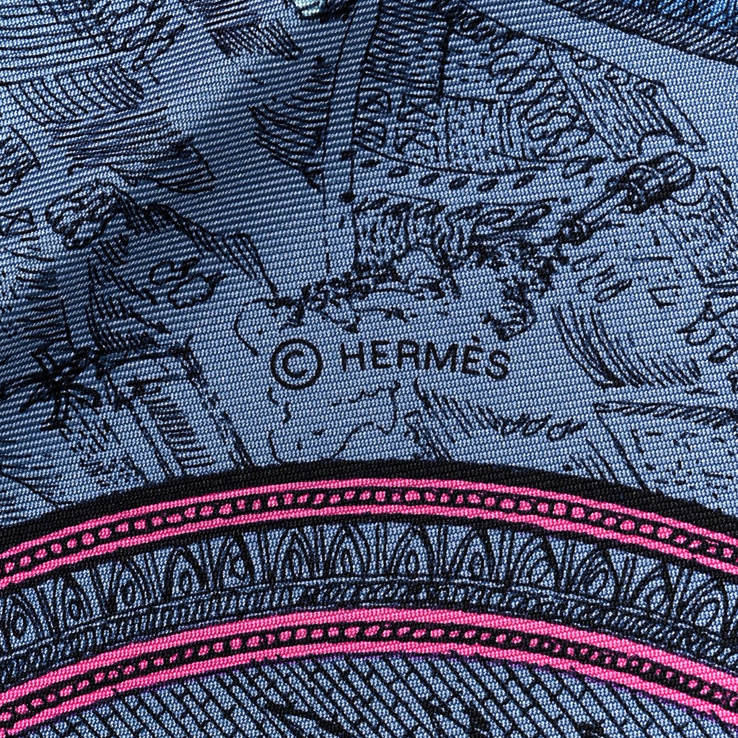 Silk Twill La Cite Cavaliere Scarf 90 Bleu Jean Rose Gris