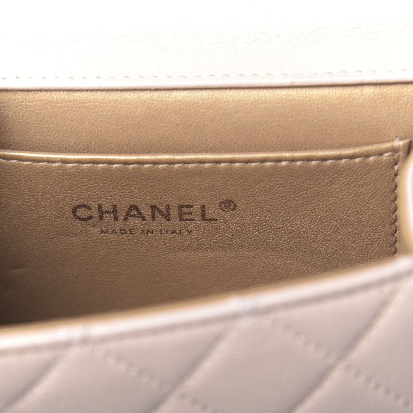 Lambskin Quilted Chic Pearls Flap Beige