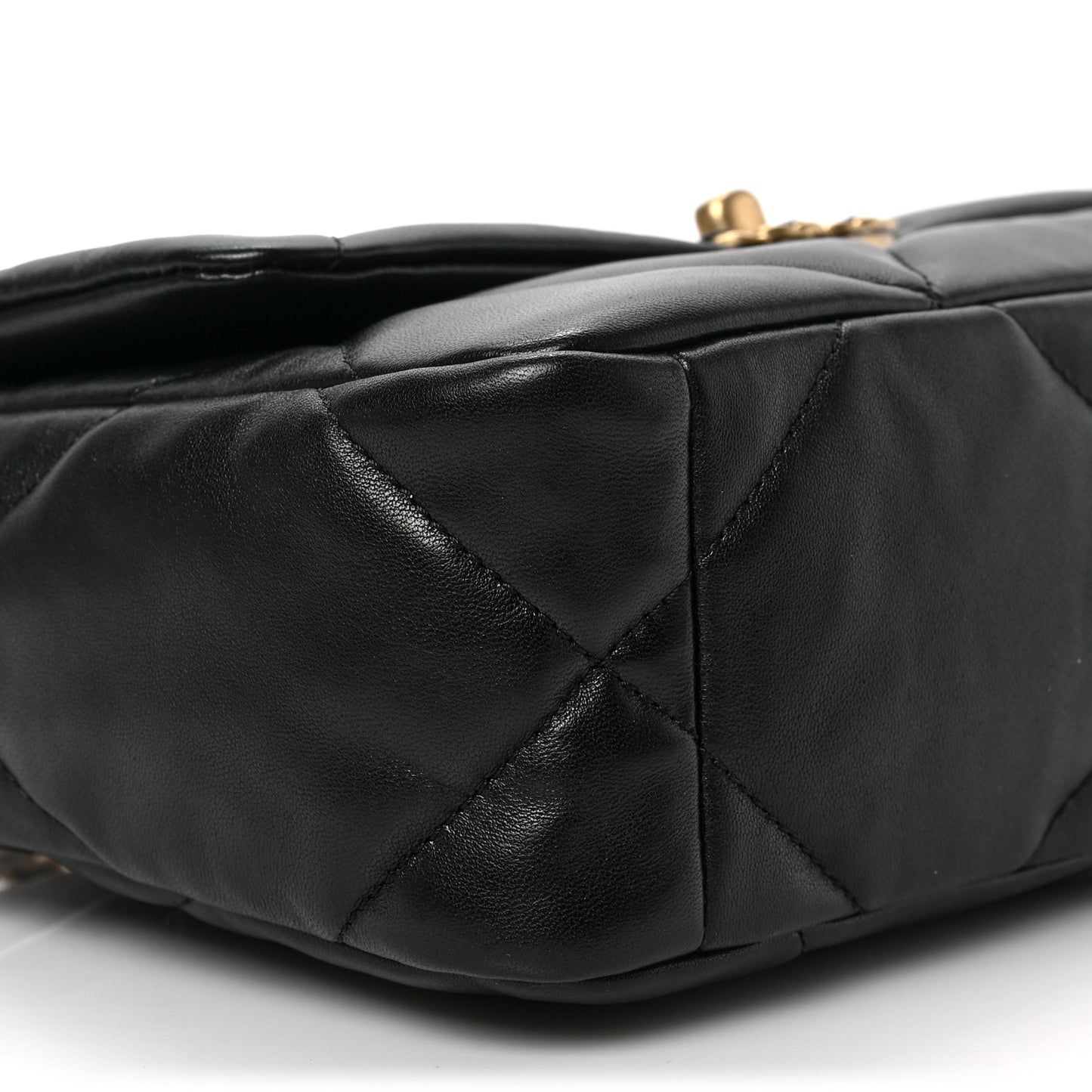 Lambskin Quilted Medium Chanel 19 Flap Black