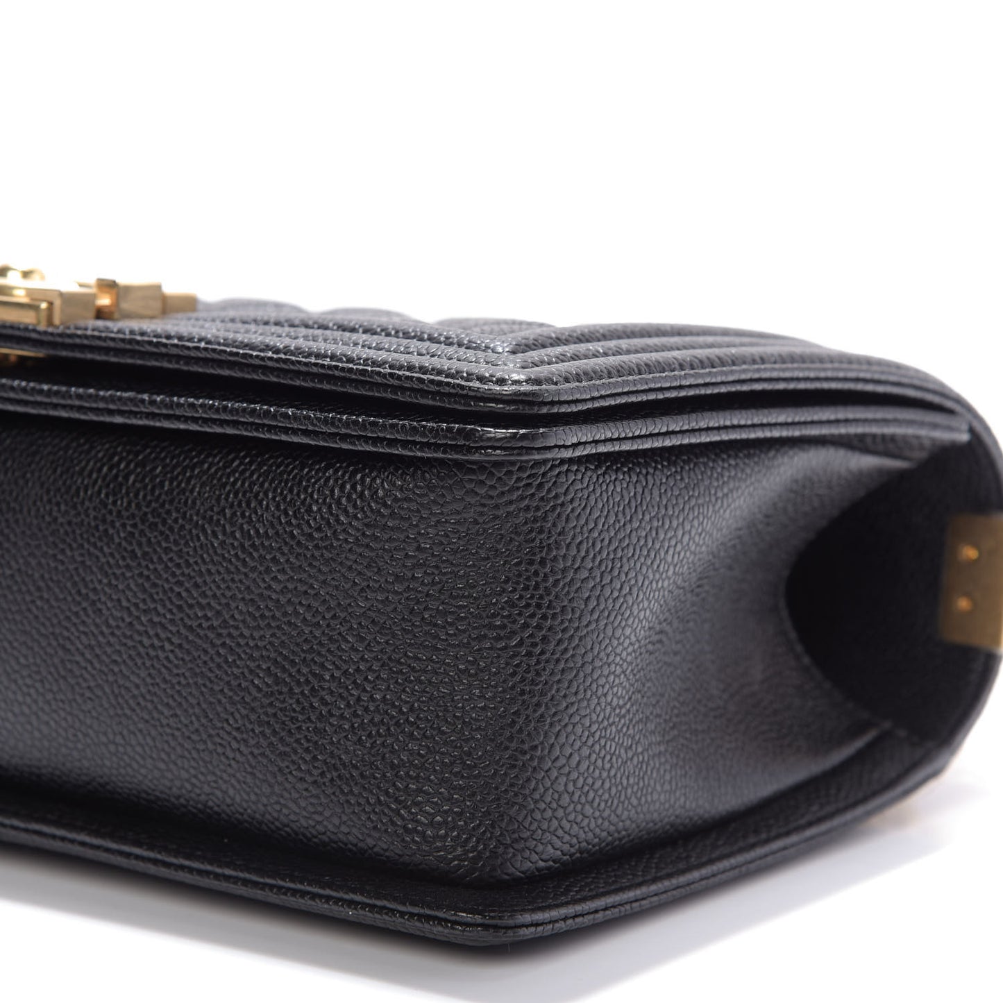 Caviar Quilted Medium Boy Flap Black