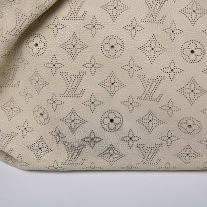 Louis Vuitton Mahina XL Ivory 14 of 17