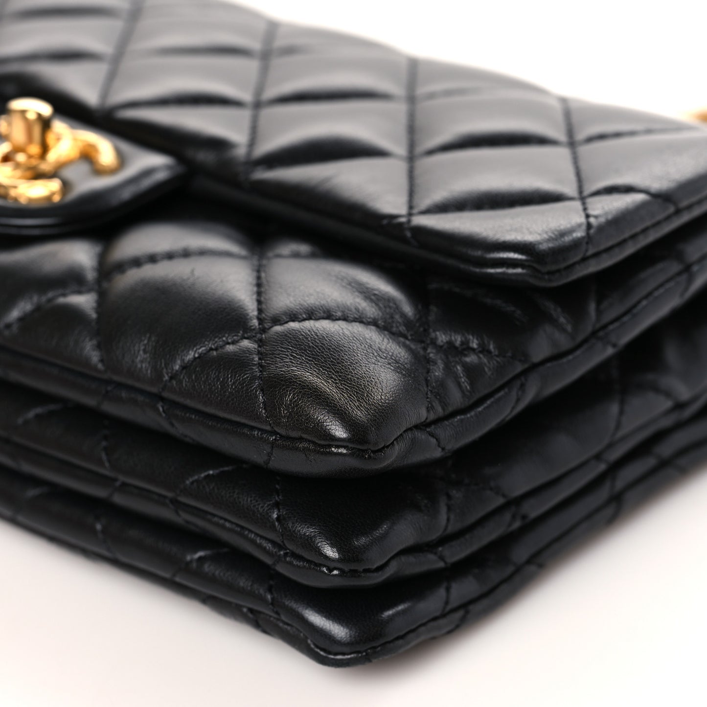 Lambskin Quilted Small Pillow Crush Flap Black