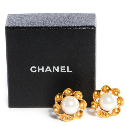 Chanel Pearl CC Clip On Earrings Gold 5 of 5