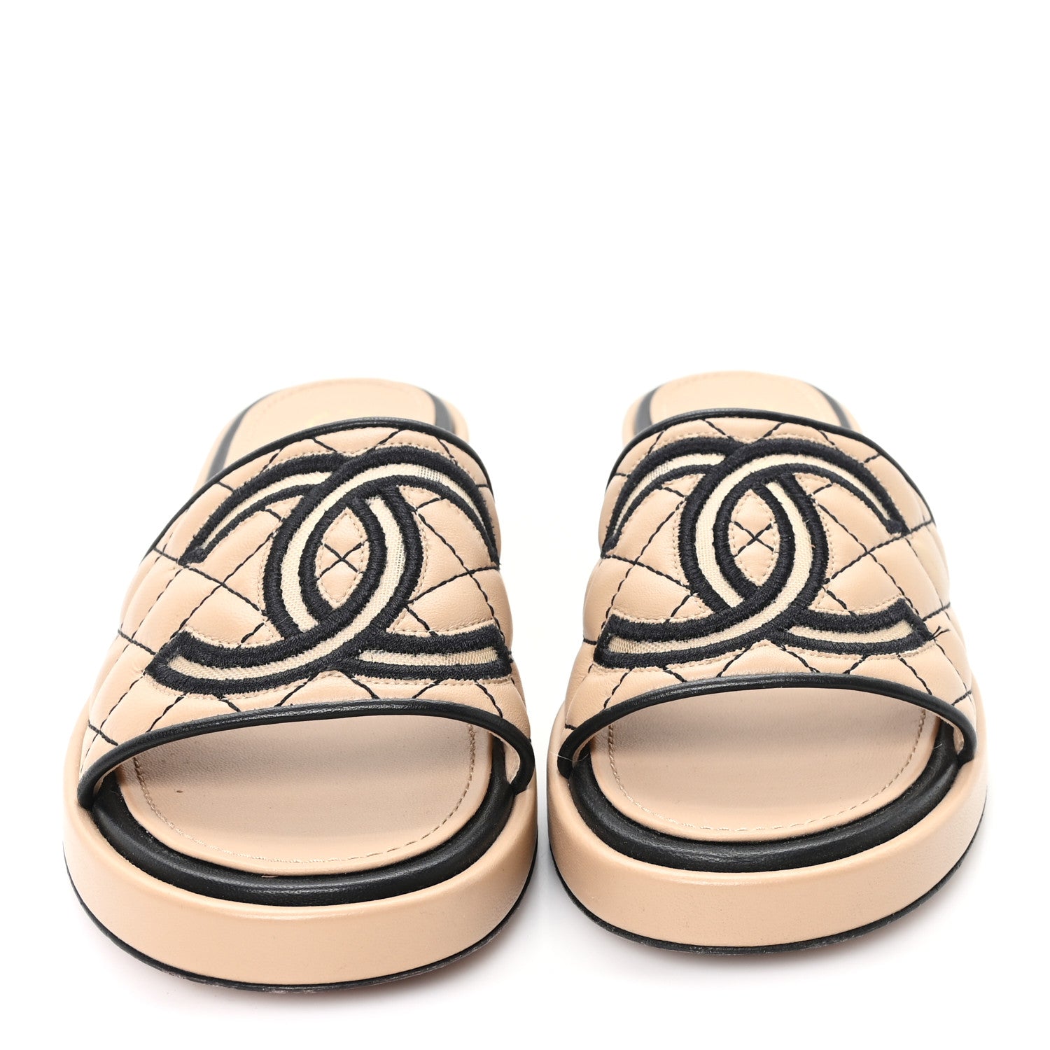 CHANEL ベージュ ブラック ミュール Chanel Lambskin Fabric CC Slide Sandals 38 Beige Black 1805106