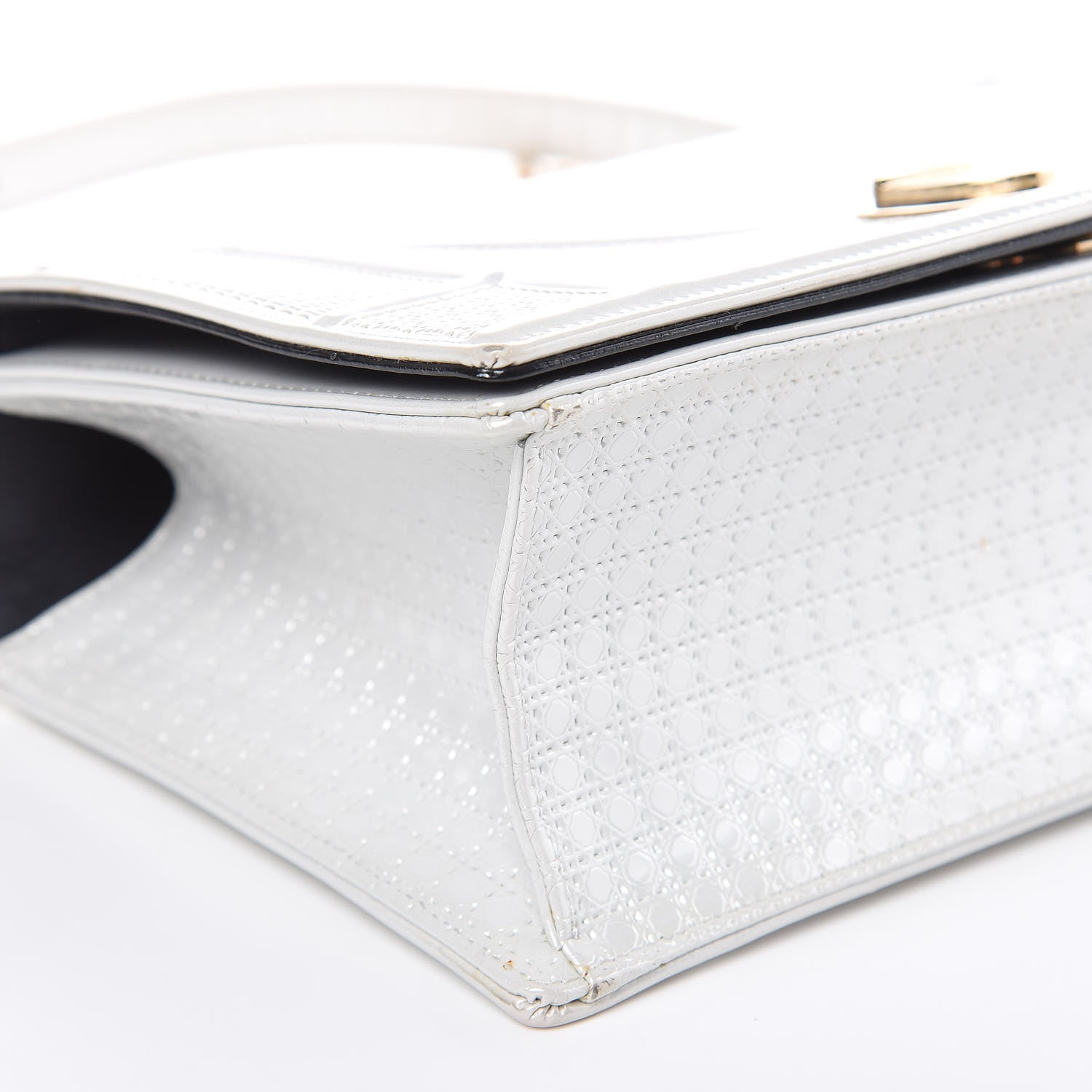 Christian Dior Patent Micro-Cannage Medium Diorama Flap Bag White 7 of 14