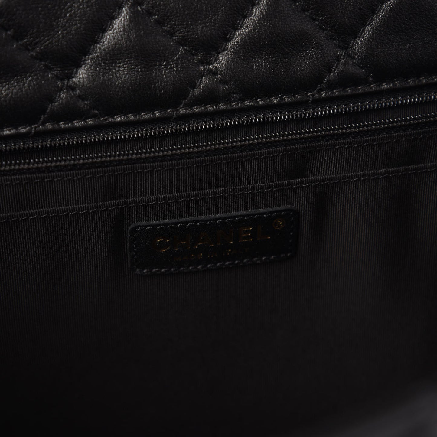 Metallized Calfskin Quilted Small XXL Travel Flap Bag Black