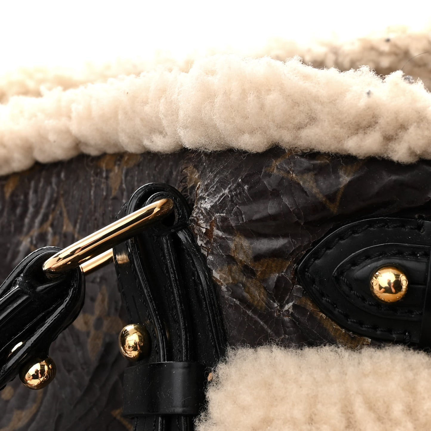 LOUIS VUITTON Patent Monogram Shearling Sac Thunder