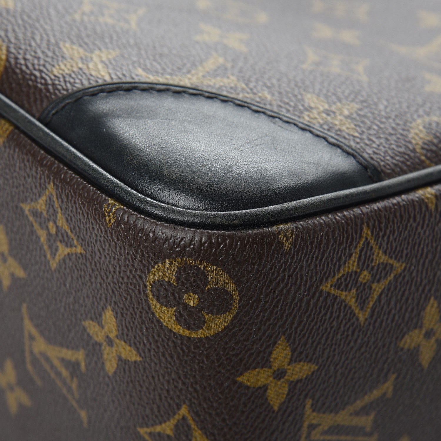 Louis Vuitton Monogram Macassar Porte-Documents Voyage GM 13 of 13