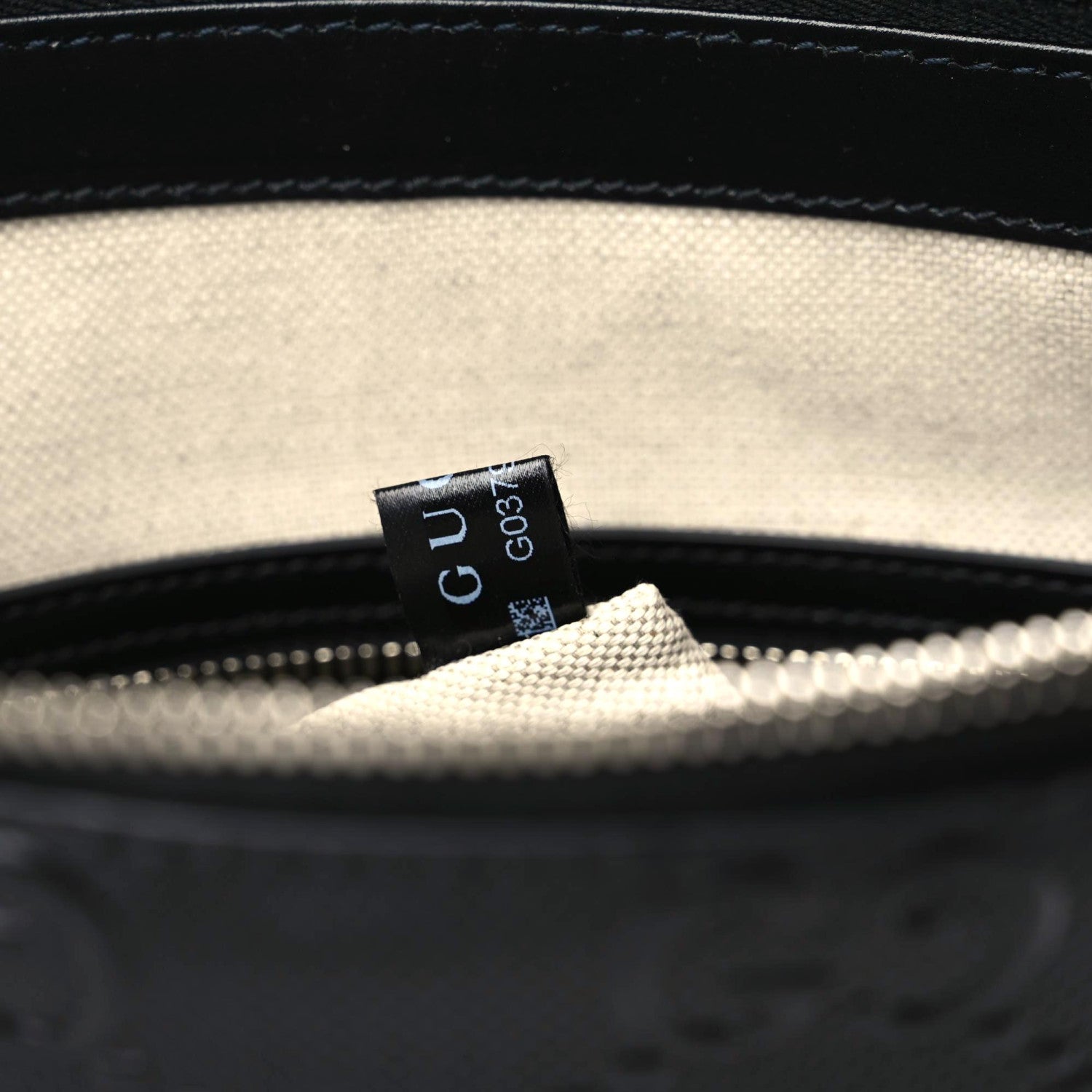 Gucci Calfskin GG Tennis Embossed Small Flat Messenger Bag Black 6 of 9