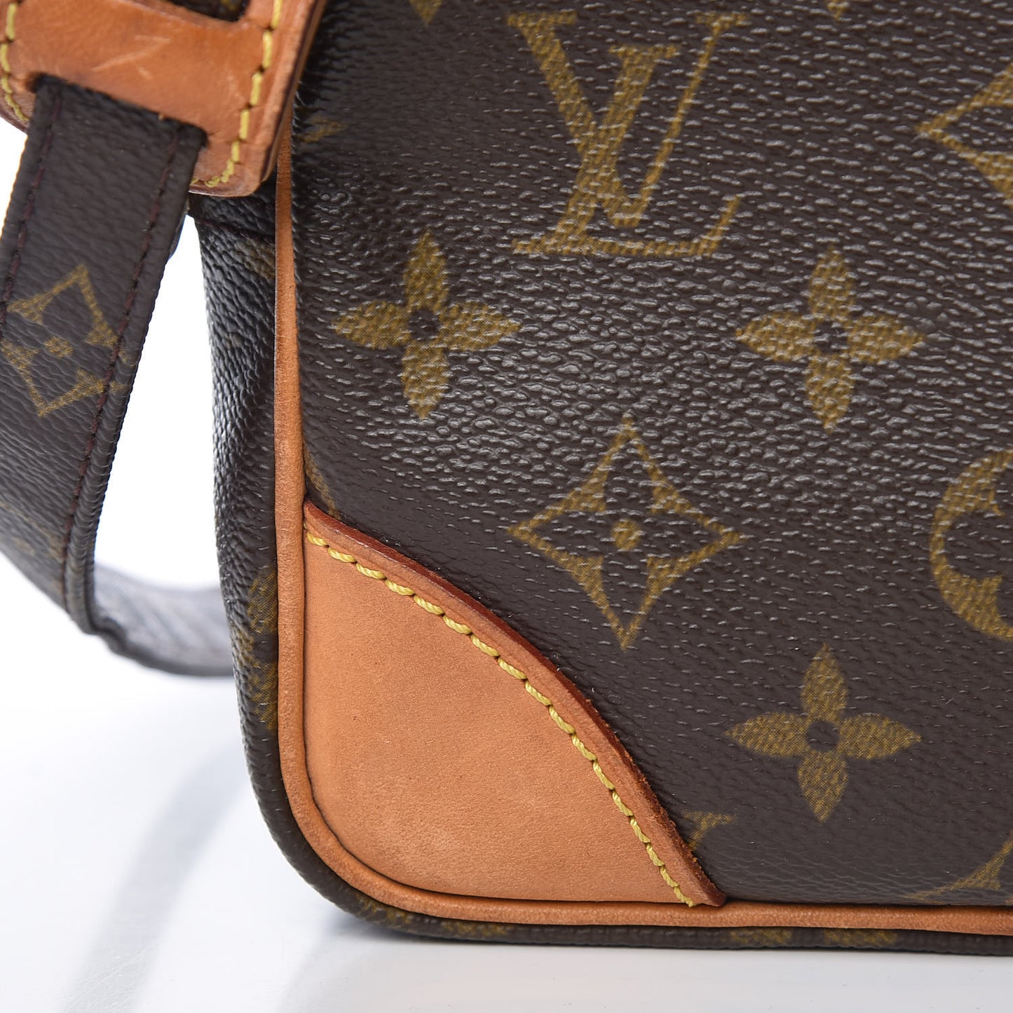 Monogram Amazone