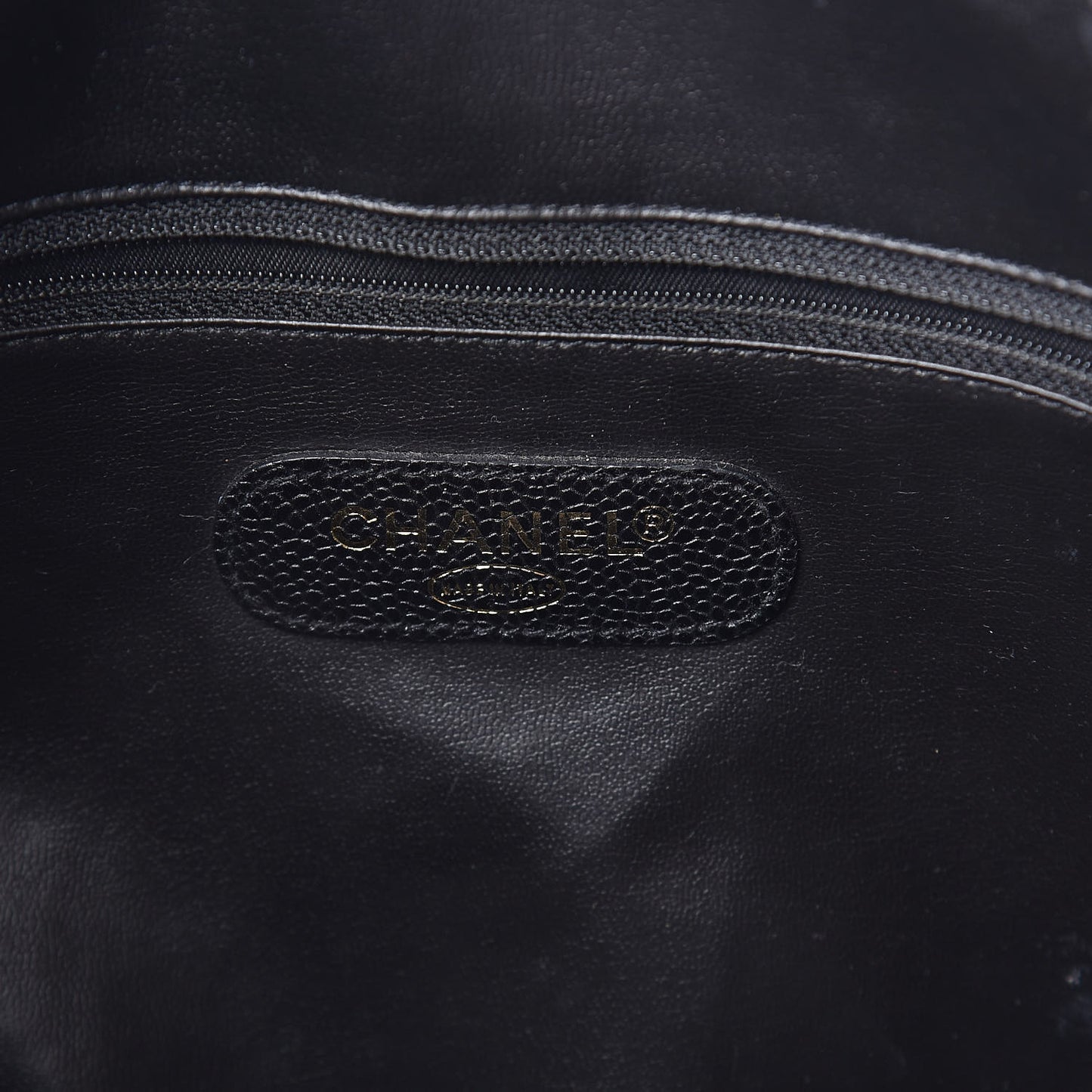 Caviar CC Tote Black