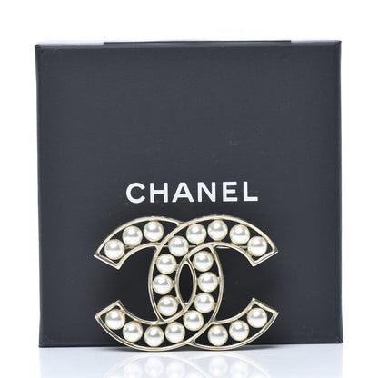 Chanel Pearl CC Brooch Light Gold 5 of 5