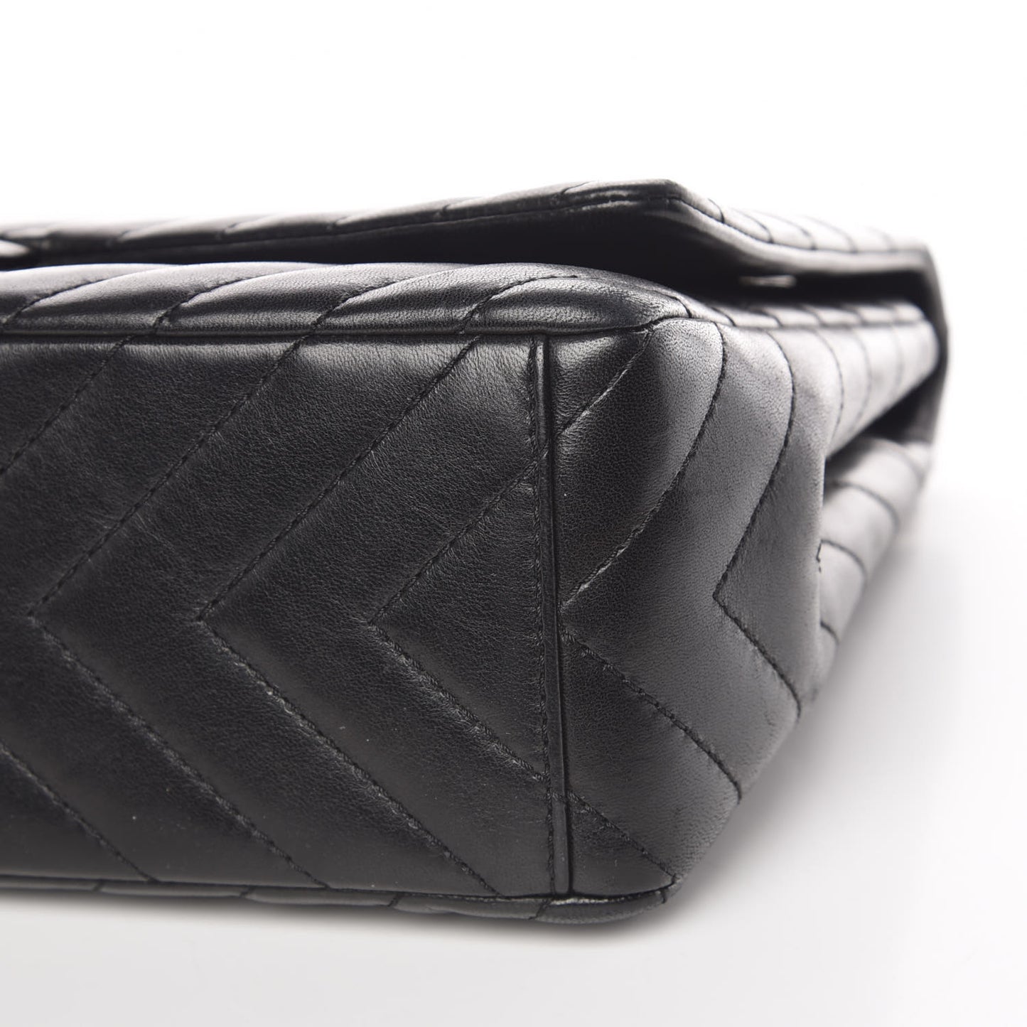 Lambskin Chevron Quilted Maxi Single Flap Black