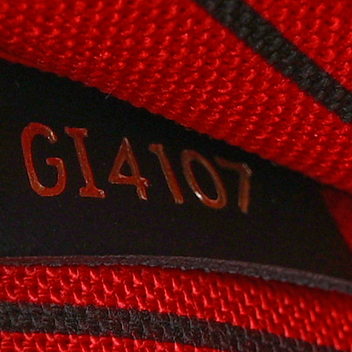 Reverse Monogram Kabuki MM GM Pochette