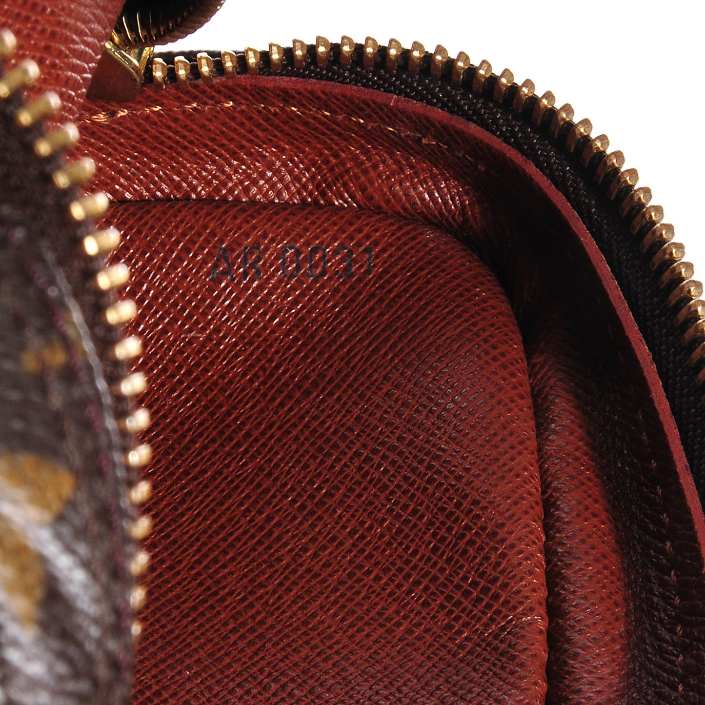 Monogram Amazone